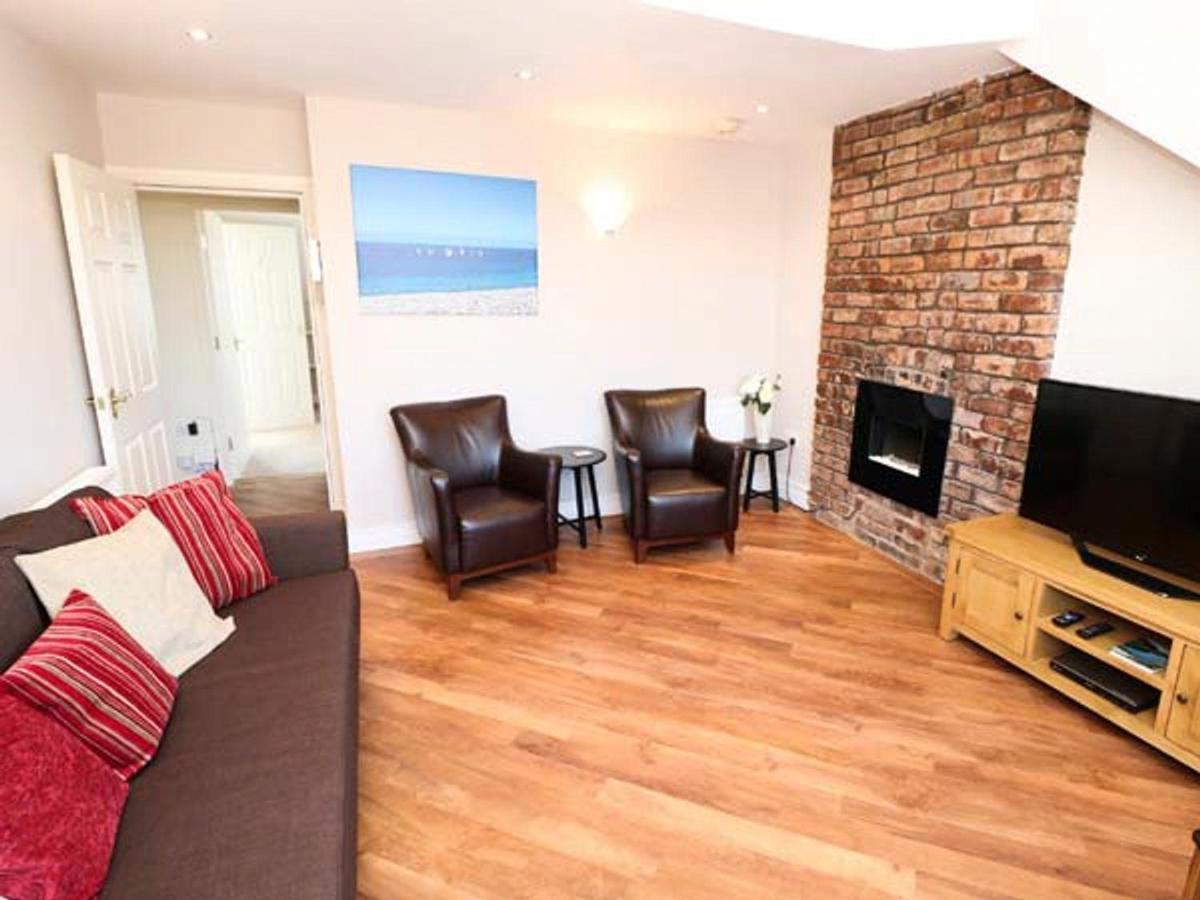 Royal Manor Park Apartment